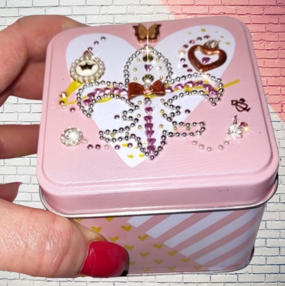 Blush & Copper Fleur de lis Gift Box - Picture 2 of 8